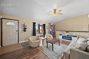 1277 N Sandstone Ln, Pueblo, CO 81007 - Photo 5