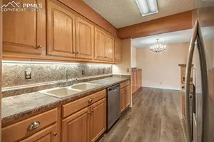 411 Lakewood Circle, Colorado Springs, CO 80910 - Photo 3