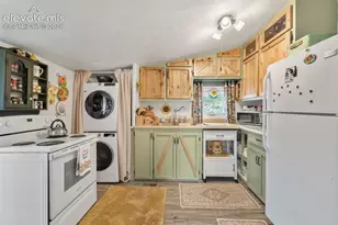 331 E Golden Ave, Cripple Creek, CO 80813 - Photo 15