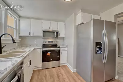 1027 Race Street, Colorado Springs, CO 80904 - Photo 9