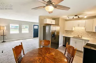 1081 Maxwell St, Colorado Springs, CO 80906 - Photo 9