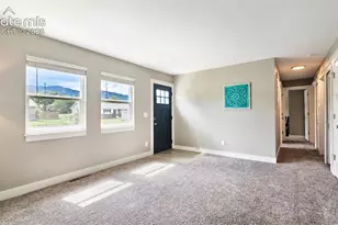 1081 Maxwell St, Colorado Springs, CO 80906 - Photo 5