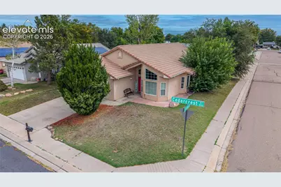 938 Cedarcrest Drive, Pueblo, CO 81005 - Photo 33
