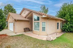 938 Cedarcrest Dr, Pueblo, CO 81005 - Photo 3