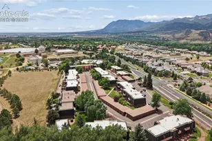 2927 Mesa Rd, Colorado Springs, CO 80904 - Photo 27