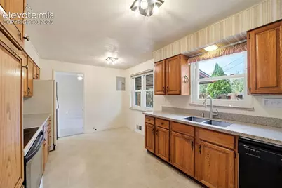 1406 Iowa Avenue, Colorado Springs, CO 80909 - Photo 15