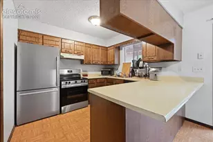 724-726 Pioneer Ln, Colorado Springs, CO 80904 - Photo 25