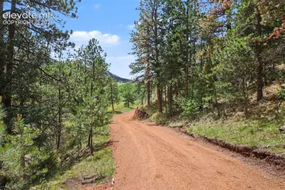 10905 W Highway 24, Green Mountain Falls, CO 80819 - Photo 17