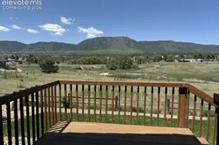 2176 Creek Valley Cir, Monument, CO 80132 - Photo 5