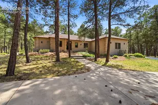 3925 Wavy Oak Dr, Colorado Springs, CO 80908 - Photo 1