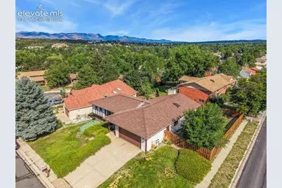 4250 Midlothian Court, Colorado Springs, CO 80909 - Photo 3