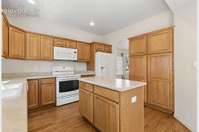 5637 Cross Creek Drive, Colorado Springs, CO 80924 - Photo 9