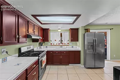 3450 Post Oak Drive, Colorado Springs, CO 80916 - Photo 7