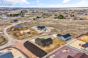 729 E Campbell Ln, Pueblo West, CO 81007 - Photo 43