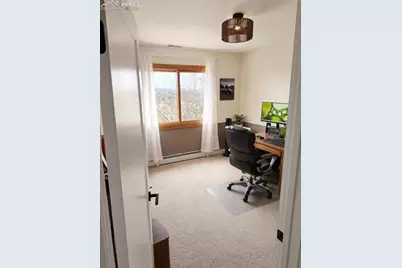 810 Broadview Place, Colorado Springs, CO 80904 - Photo 13