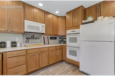 4323 Round Hill Drive, Colorado Springs, CO 80922 - Photo 9