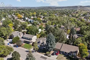 695 Georgetown Ln, Colorado Springs, CO 80919 - Photo 3
