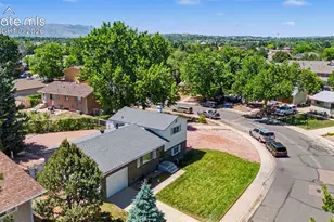 712 Lansing Dr, Colorado Springs, CO 80909 - Photo 5