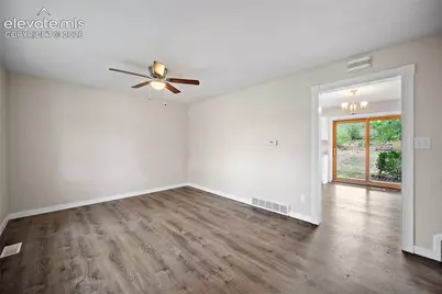 1021 De La Vista Place, Colorado Springs, CO 80911 - Photo 7