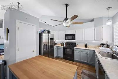 4450 Stonehaven Drive, Colorado Springs, CO 80906 - Photo 11