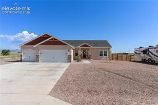 981 E Blackstone Dr, Pueblo West, CO 81007 - Photo 27