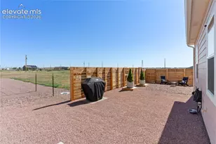 981 E Blackstone Dr, Pueblo West, CO 81007 - Photo 33
