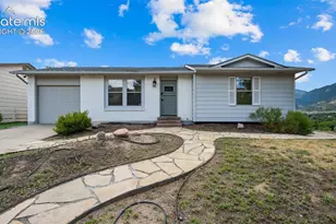 2145 Friendship Pl, Colorado Springs, CO 80904 - Photo 3