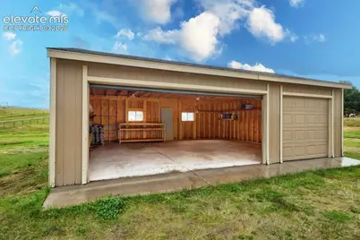 14390 Herring Road, Colorado Springs, CO 80908 - Photo 9