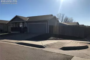 335 Trapper Ln, Fountain, CO 80817 - Photo 1