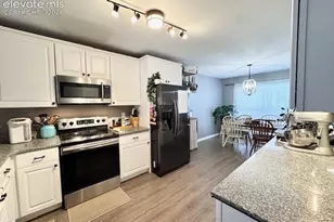 8255 Silver Glen Dr, Fountain, CO 80817 - Photo 3