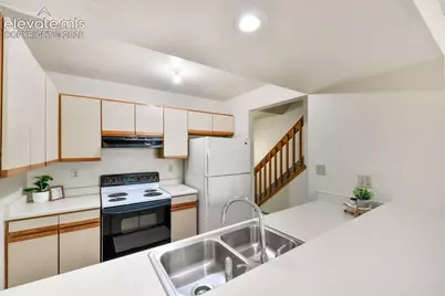 2393 Lexington Village Lane, Colorado Springs, CO 80916 - Photo 7
