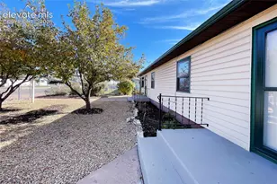 912 E 3rd St, Florence, CO 81226 - Photo 5