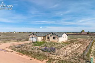 648 S Las Verdes Dr, Pueblo West, CO 81007 - Photo 3