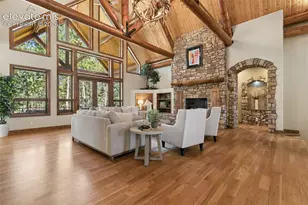 4945 Saxton Hollow Rd, Colorado Springs, CO 80908 - Photo 5
