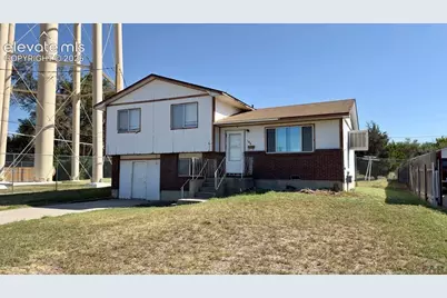 102 W 26th Street, La Junta, CO 81050 - Photo 1