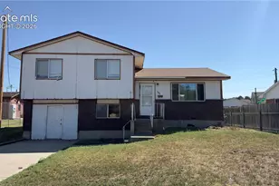 102 W 26th St, La Junta, CO 81050 - Photo 3