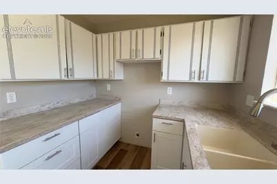 102 W 26th Street, La Junta, CO 81050 - Photo 7