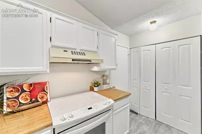 6430 Lonsdale Drive, Colorado Springs, CO 80915 - Photo 17