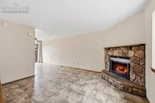 3145 Starlight Cir, Colorado Springs, CO 80916 - Photo 3