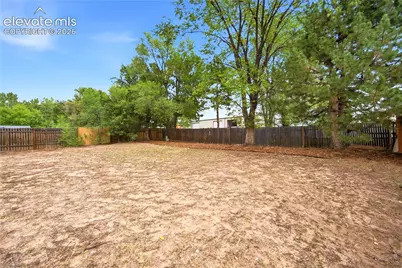 2025 Heathercrest Drive, Colorado Springs, CO 80915 - Photo 25