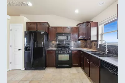 1994 E Akholt Lane, Pueblo, CO 81007 - Photo 17