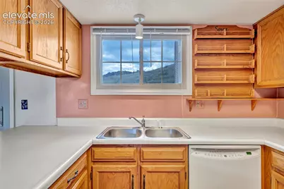 1405 Vondelpark Drive, Colorado Springs, CO 80907 - Photo 7