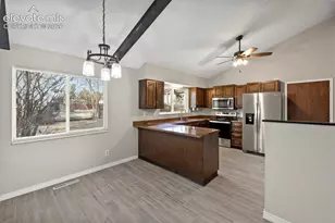 1404 Imperial Rd, Colorado Springs, CO 80918 - Photo 11