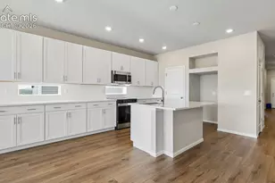 5751 Bowerman Ln, Colorado Springs, CO 80927 - Photo 9