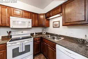 1708 Sawyer Way, Colorado Springs, CO 80915 - Photo 17