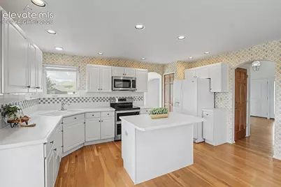 8485 Edgemont Way, Colorado Springs, CO 80919 - Photo 13