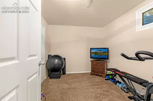 1102 Holmes Dr, Colorado Springs, CO 80909 - Photo 17