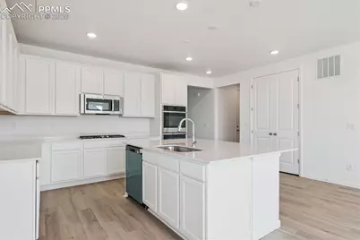 3302 Bella Notte Drive, Pueblo, CO 81001 - Photo 9