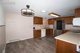560 Oak Creek Ave, Rockvale, CO 81244 - Photo 11