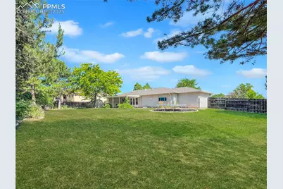 204 Bridle Trail, Pueblo, CO 81005 - Photo 5